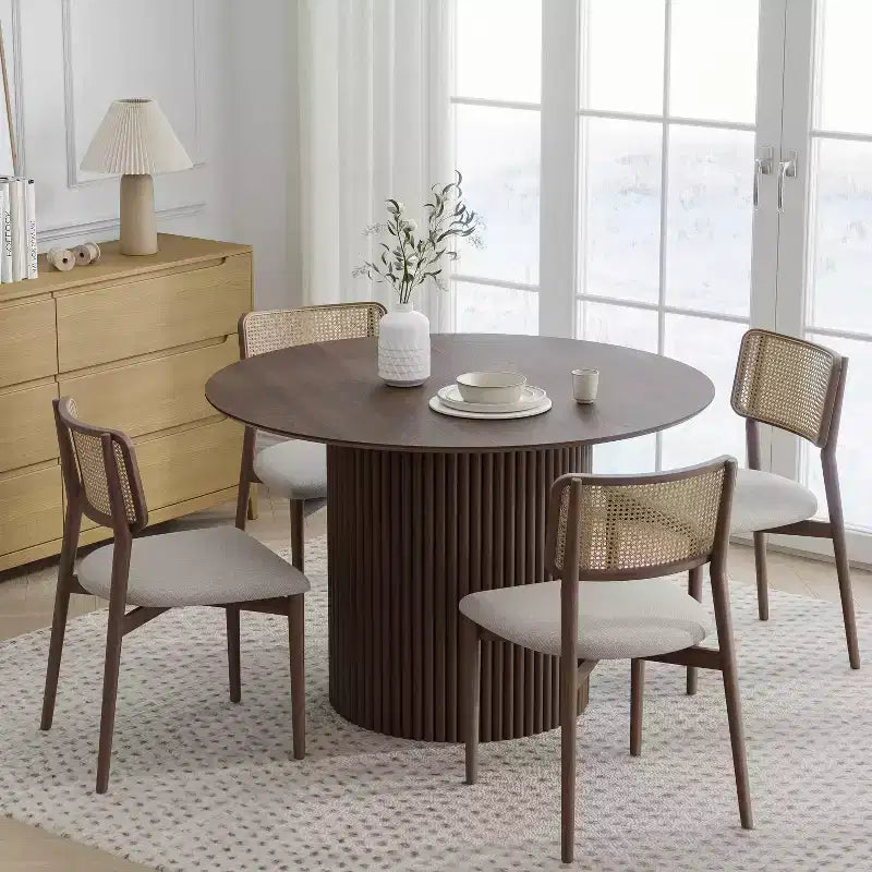 Tavolo da pranzo rotondo in legno massello da 117 cm, Nero / Rovere / Noce, 4 posti a sedere