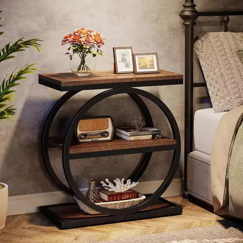 Tavolino Marrone Industriale a 3 Ripiani con Struttura in Metallo Nero, Utilizzo da 1 Persona