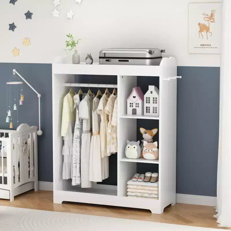 Armadio travestimenti bianco per bambini con specchio, appendiabiti, ganci e mensole - 1 bambino