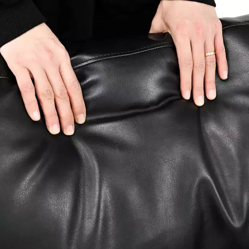Divano a 3 posti in ecopelle (PU) in stile moderno di metà secolo, nero / marrone scuro / marrone chiaro, con design trapuntato e gambe in legno